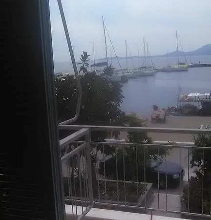 Giannis Apartment *